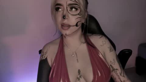 Annika online show from October 30, 5:09 am