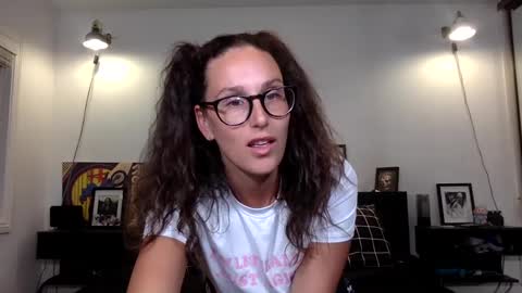 Snapshot of annmarieferrara chatting on September 17, 2:24 am Ann online show from September 17, 2:24 am