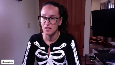 Snapshot of annmarieferrara chatting on October 3, 4:15 pm Ann online show from October 3, 4:15 pm