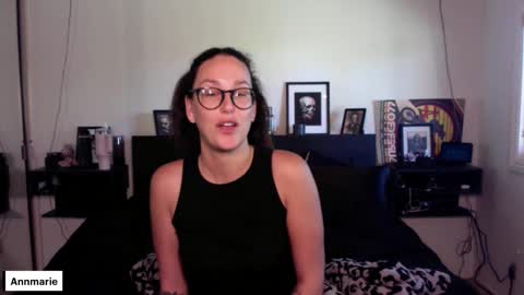 Snapshot of annmarieferrara chatting on October 17, 4:09 pm Ann online show from October 17, 4:09 pm