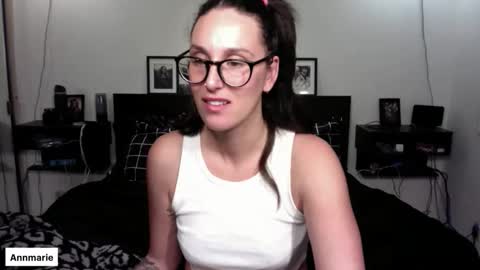 Snapshot of annmarieferrara chatting on November 19, 3:50 am Ann online show from November 19, 3:50 am