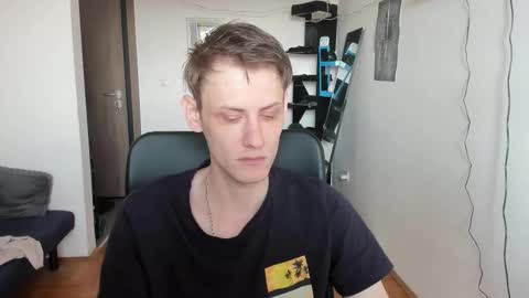    online show from November 24, 9:42 am