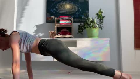 Snapshot of anntics_ chatting on September 13, 3:50 am N  antics online show from September 13, 3:50 am