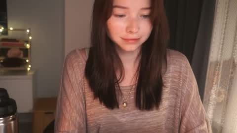 Snapshot of anntics_ chatting on October 26, 4:02 pm N  antics online show from October 26, 4:02 pm