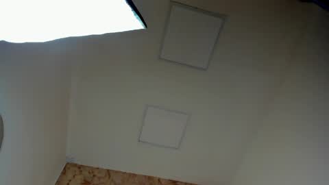 Snapshot of anntonella_watson chatting on April 7, 11:21 am ANTON online show from April 7, 11:21 am