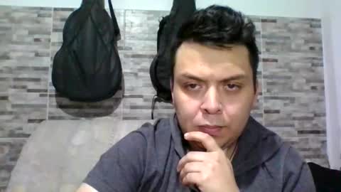 Snapshot of annubixxx69 chatting on April 17, 8:28 am lion kennedy independent model moderator online show from April 17, 8:28 am