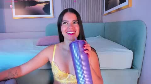 Anny online show from March 12, 2:23 pm