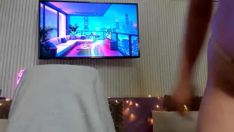 Snapshot of anny_love_you chatting on November 6, 7:04 pm anny_love_you online show from November 6, 7:04 pm