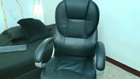 Anny online show from September 25, 5:33 am