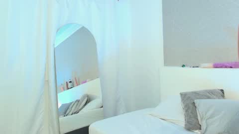 Snapshot of anny_mendez1 chatting on October 12, 6:12 am Anny online show from October 12, 6:12 am