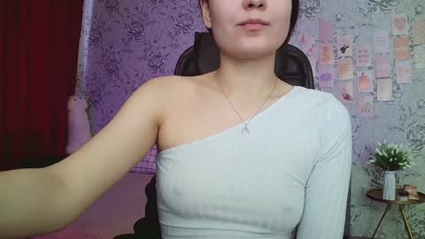 Snapshot of anny_shine chatting on December 18, 8:09 am Annie online show from December 18, 8:09 am