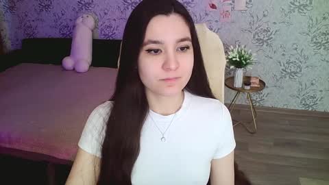 Snapshot of anny_shine chatting on January 24, 6:57 am Annie online show from January 24, 6:57 am