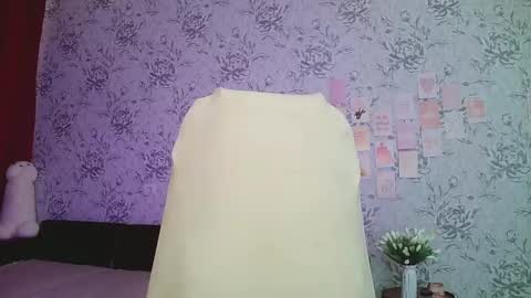 Snapshot of anny_shine chatting on February 10, 6:20 am Annie online show from February 10, 6:20 am