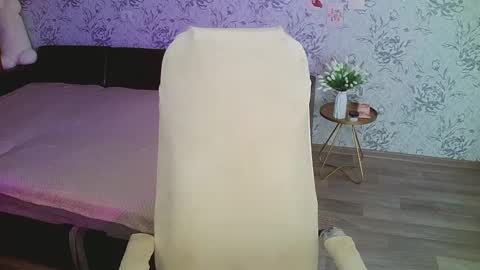 Snapshot of anny_shine chatting on February 21, 4:18 am Annie online show from February 21, 4:18 am