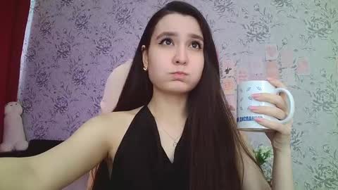 Snapshot of anny_shine chatting on March 4, 9:07 am Annie online show from March 4, 9:07 am