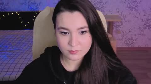 Annie online show from January 11, 8:08 am