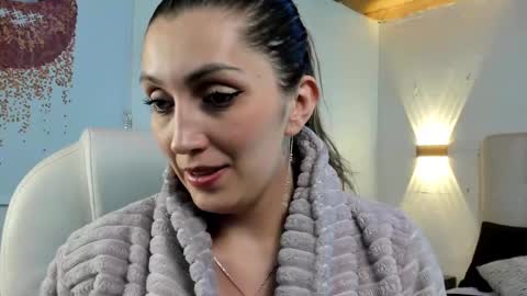 Snapshot of anny_sweet72 chatting on February 13, 4:28 pm Anny online show from February 13, 4:28 pm