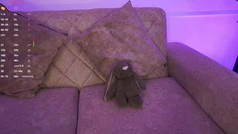 Ana online show from March 3, 12:00 pm