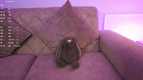 Ana online show from March 25, 12:00 pm