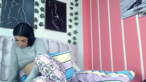    online show from February 18, 3:32 pm