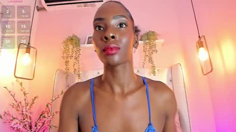 Snapshot of annyfiore chatting on December 18, 7:36 am Anny online show from December 18, 7:36 am