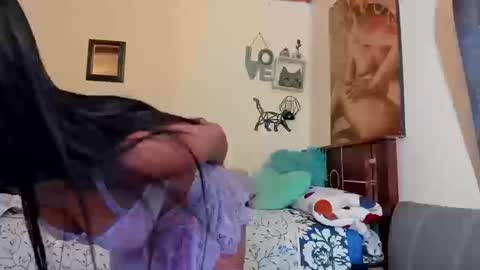 Annyluna online show from March 18, 9:07 pm