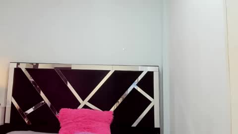 Anny online show from March 6, 8:48 pm