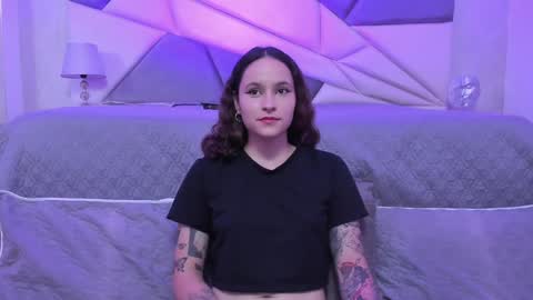 Snapshot of annythomsonn chatting on December 1, 8:42 pm AnnyT online show from December 1, 8:42 pm