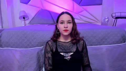 Snapshot of annythomsonn chatting on January 12, 8:36 pm AnnyT online show from January 12, 8:36 pm