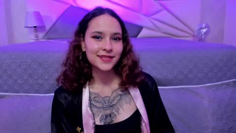 Snapshot of annythomsonn chatting on February 5, 11:17 pm AnnyT online show from February 5, 11:17 pm