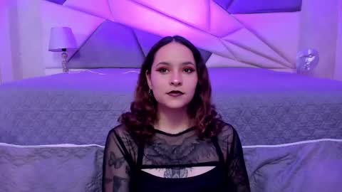 Snapshot of annythomsonn chatting on February 9, 8:34 pm AnnyT online show from February 9, 8:34 pm