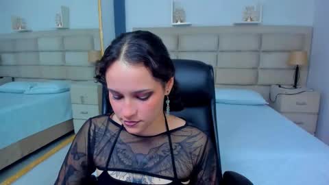 Snapshot of annythomsonn chatting on October 16, 9:16 pm AnnyT online show from October 16, 9:16 pm