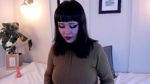 Snapshot of annyy_catt chatting on June 25, 5:12 am anny online show from June 25, 5:12 am