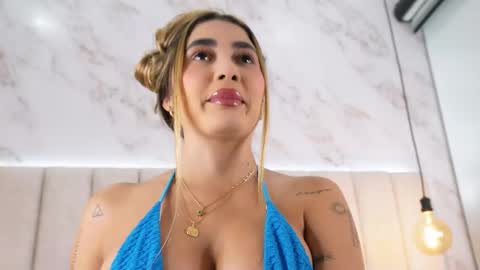 ANNYY  online show from March 9, 5:22 am