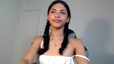 Snapshot of anok_yaii chatting on November 3, 5:31 am anok_yaii online show from November 3, 5:31 am