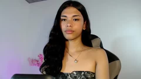 Snapshot of anok_yaii chatting on November 4, 6:34 am anok_yaii online show from November 4, 6:34 am