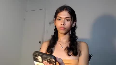 Snapshot of anok_yaii chatting on November 6, 6:20 pm anok_yaii online show from November 6, 6:20 pm