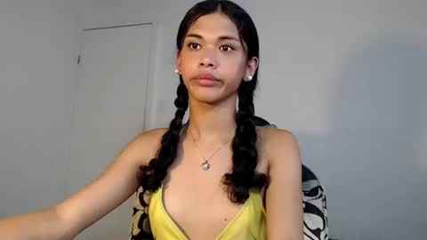 Snapshot of anok_yaii chatting on November 10, 4:00 am anok_yaii online show from November 10, 4:00 am