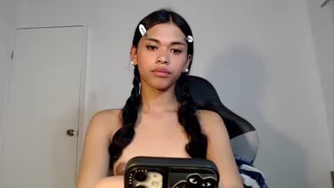 Snapshot of anok_yaii chatting on November 25, 5:18 am anok_yaii online show from November 25, 5:18 am