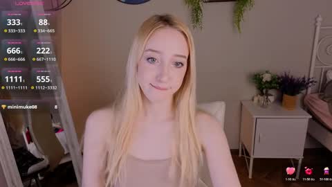 Snapshot of anora_babe chatting on March 31, 3:34 pm Anora Babe online show from March 31, 3:34 pm