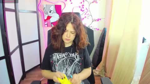 Snapshot of anora_millerr chatting on November 16, 8:31 am Anora online show from November 16, 8:31 am