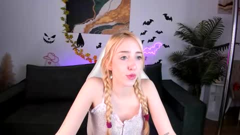 Anora online show from November 4, 7:18 am