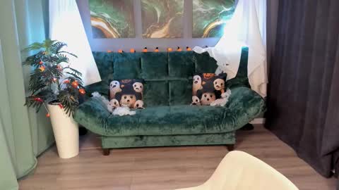 Anora online show from October 12, 7:24 pm