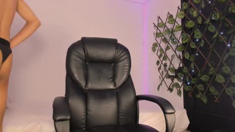 Jordan Mateo online show from December 8, 4:57 am