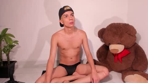 Snapshot of another_teo chatting on January 8, 10:17 am Jordan Mateo online show from January 8, 10:17 am