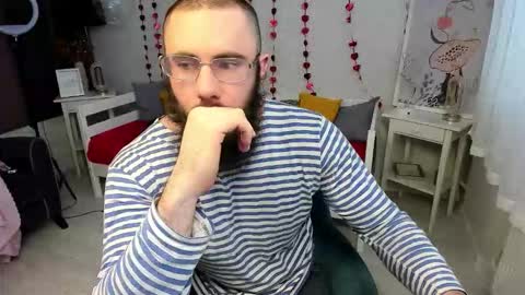 Ant online show from February 15, 9:30 am