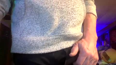 Snapshot of anthony_whitestallion chatting on February 8, 8:32 pm Anthony online show from February 8, 8:32 pm