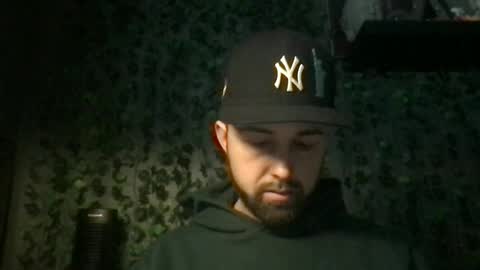 Ant online show from November 29, 2:20 pm