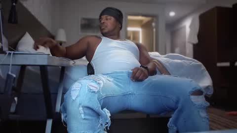 anthonyscreet online show from December 9, 5:52 pm