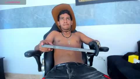 Snapshot of anthonyy_miller1 chatting on June 15, 4:31 pm anthony online show from June 15, 4:31 pm
